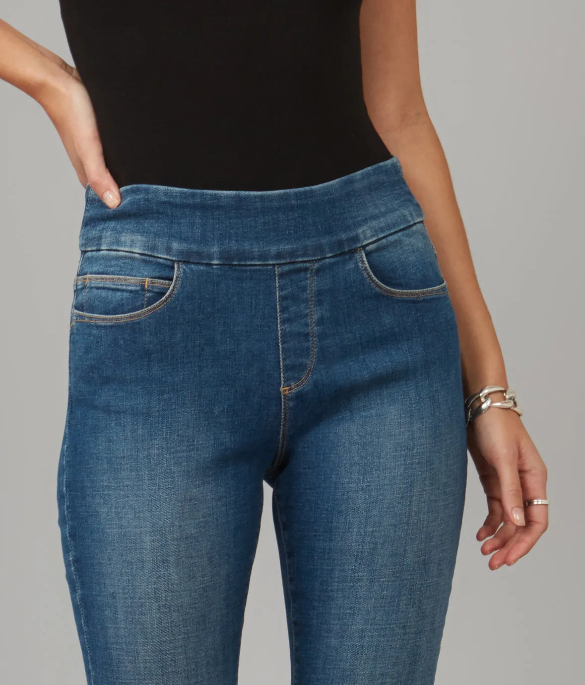 Anna-RCB High Rise Skinny Pull-On Jeans